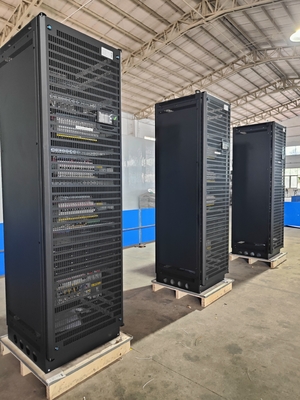 Dostosowany system 48Vdc 1000A Big System Plant 3 fazy 240 Vac (3L+N+PE) z Flatpack2 48/3000 HE