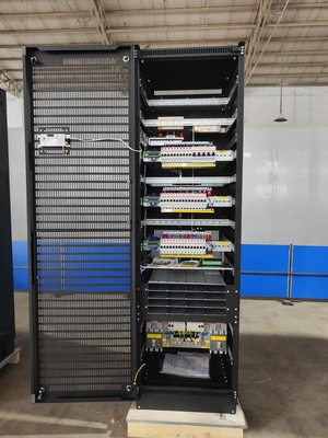 Dostosowany system 48Vdc 1000A Big System Plant 3 fazy 240 Vac (3L+N+PE) z Flatpack2 48/3000 HE
