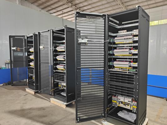 -48Vdc 1000A Duży system energii telekomunikacyjnej Duża elektrownia 240Vac 2L + N + PE z Flatpack2 48/3000 SHE 241119.106