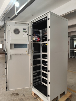 Niestandardowy system zasilania telekomunikacyjnego 48V 36KW z szafą solarną