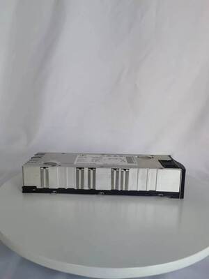 Moduł prostownika Eltek Flatpack S 24 V 1000 W o wydajności 92,5% (P/N: 241122.205)
