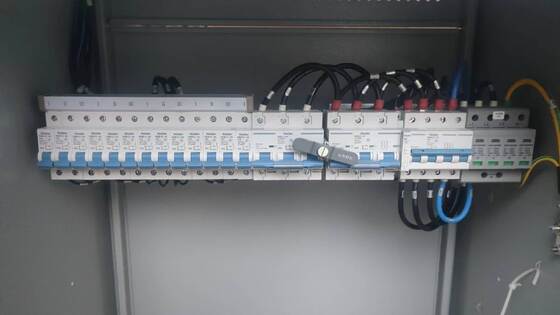 Vertiv NetSure 731 CC2-X2 48 V 600 A 36 kW DC System zasilania Telecom Szafka prostownicza do stacji bazowej